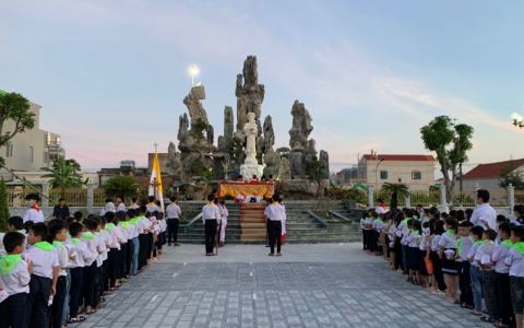 Cung nghinh Thánh Thể & đến vùng ngoại biên