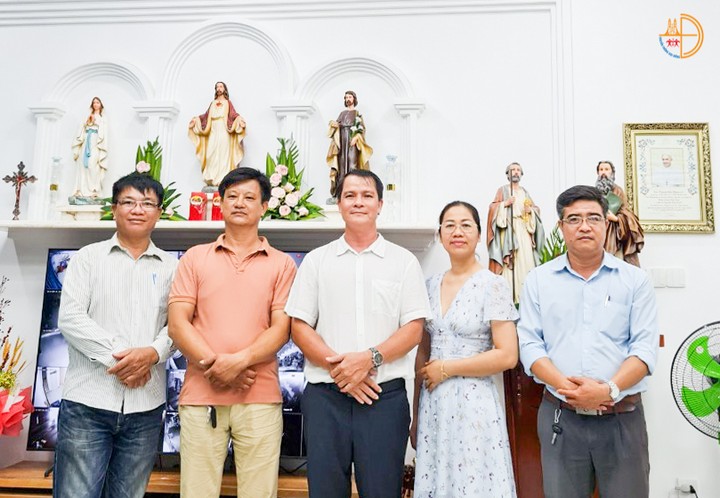 dong huong giao hat dai dong moi hop mat 1