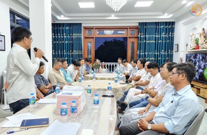 dong huong giao hat dai dong moi hop mat 5