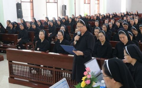 Giờ hiệp hành tại Dòng Mân Côi