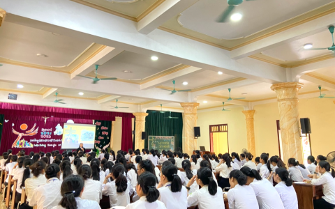 Dòng MTG KL-BC: Tĩnh tâm tìm hiểu ơn gọi