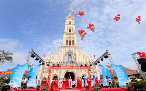 Họ Đất Vượt khánh thành nhà thờ mới