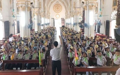 An Bài: Niềm vui ngày trại hè