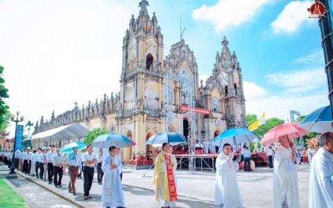 Đại Đồng chia tay Cha xứ Giuse Phạm Văn Hy