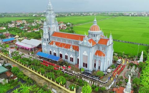 Giáo họ Phương Đức khánh thành nhà thờ
