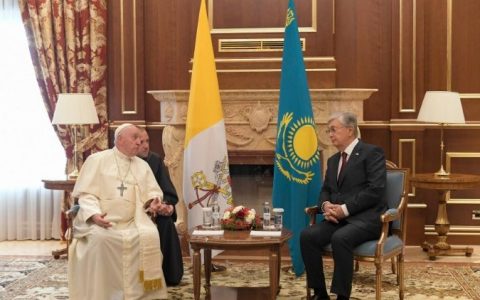 ĐGH Phanxicô đã đến Kazakhstan