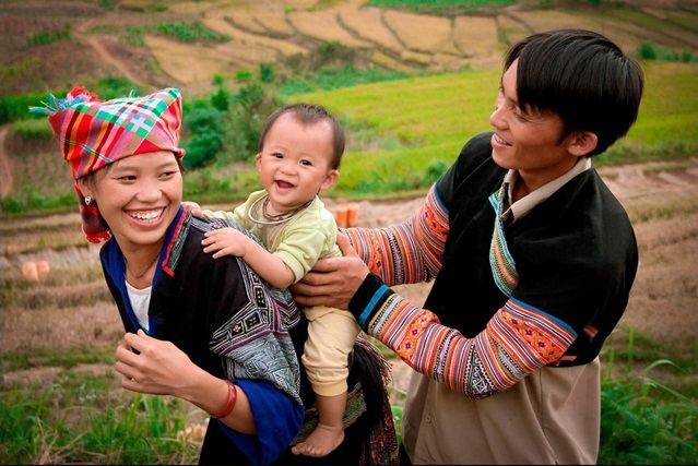 trai nghiem theu hoa van nem pao cua dan toc mong giua long ha noi 60541752 322439801743413 6528510956056608768 n 1557908318 width640height468