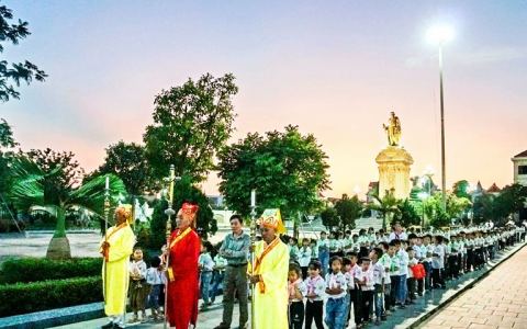 Truyền thông Báo Đáp – Tương Nam mừng quan thầy