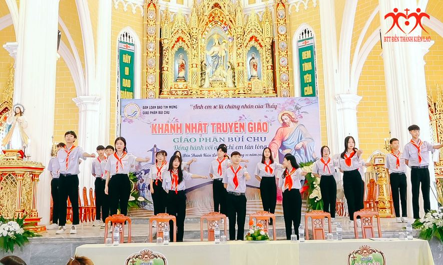 Ban Loan báo Tin mừng: Lễ Khánh Nhật Truyền Giáo