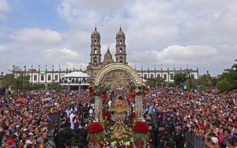 Mexico: Kỷ lục 2,4 triệu người hành hương Đức Mẹ