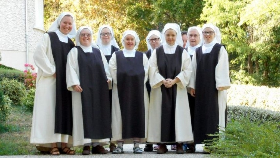 petites soeurs disciples de l agneau groupe prieure 720x450