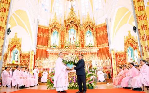 Thánh lễ chính tiệc tuần chầu Xuân Dương
