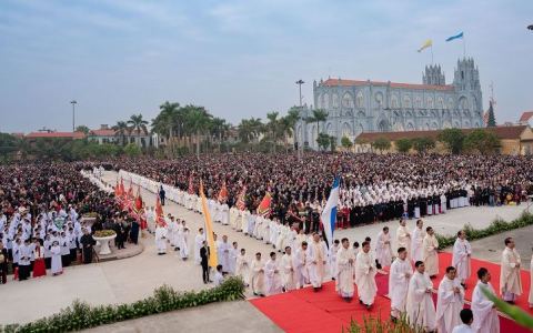 Thánh lễ đại triều mừng kính Đức Mẹ Vô Nhiễm