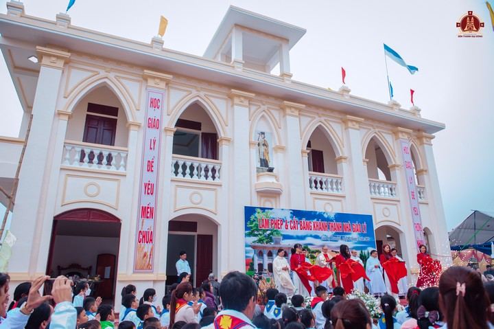 giao ho phanxico dai dong 2