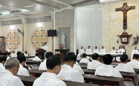 Gp Cần Thơ giới thiệu các thành viên Hội đồng LM