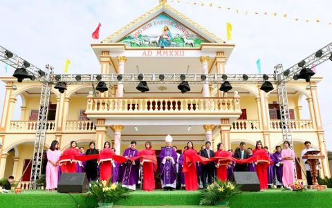 Giáo xứ Tư Khẩn khánh thành Trung tâm Mục vụ