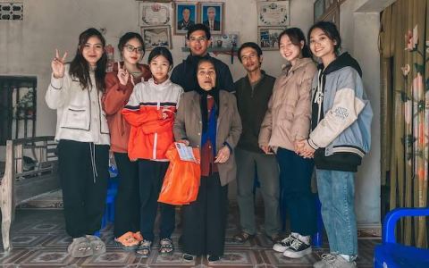 Giáo xứ Tích Tín: Món quà yêu Giáng sinh