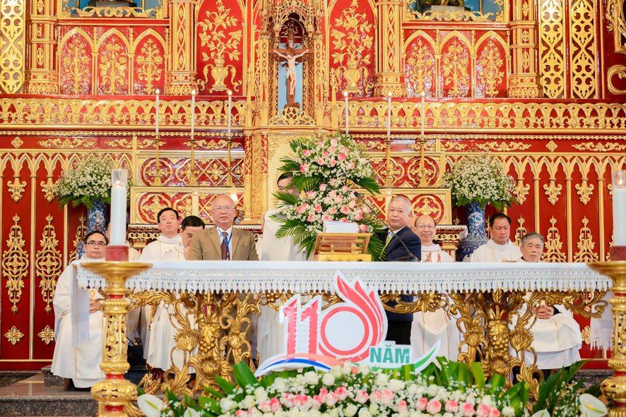 Xuân Thuỷ: Tạ ơn 110 năm, mừng công nhà thờ