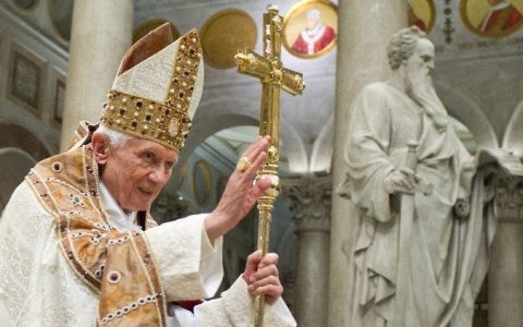 Tiểu sử Đức Giáo Hoàng Biển Đức XVI