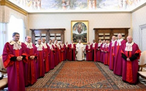 ĐTC tiếp kiến Tòa Thượng Thẩm Rota ở Roma