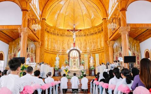 Thánh lễ tạ ơn Tân Linh mục Đaminh Ngô Văn Thuỷ
