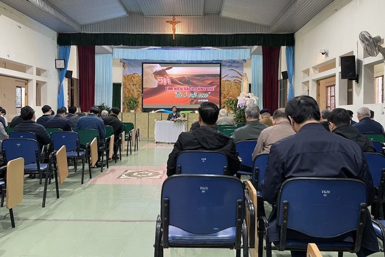 Hàng giáo sĩ Bùi Chu thường huấn