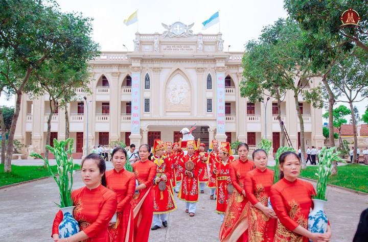 dai dong cu hanh tam nhat vuot qua 2023 2