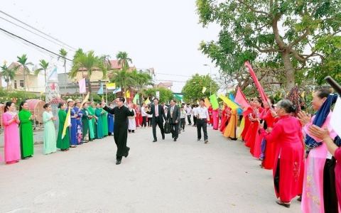 Tân G.x Xuân Phương đón Cha xứ tiên khởi Vinhsơn