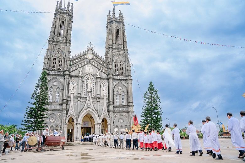 Tuần chầu giáo xứ Vinh Phú