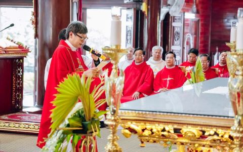 Giáo xứ Tân Bồi đón cha xứ mới