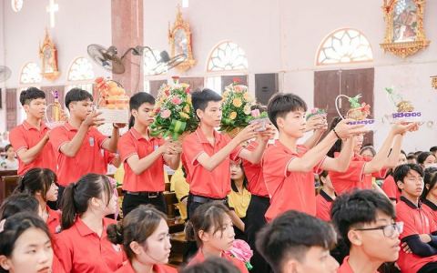 Giới trẻ hạt Quỹ Nhất: Sống chứng nhân Tin Mừng