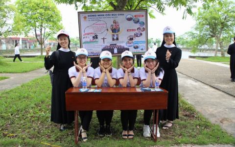 Khóa tìm hiểu ơn gọi Dòng Mân Côi 2023