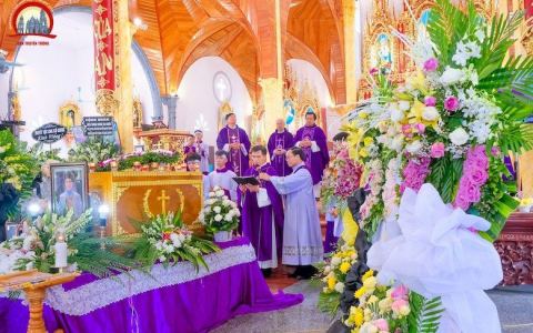 An Cư hồi táng cha cố Giuse Nguyễn Quang Thạnh