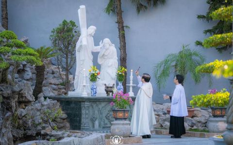 Xuân Dục: Kính Thánh tổ Giuse Hiền…