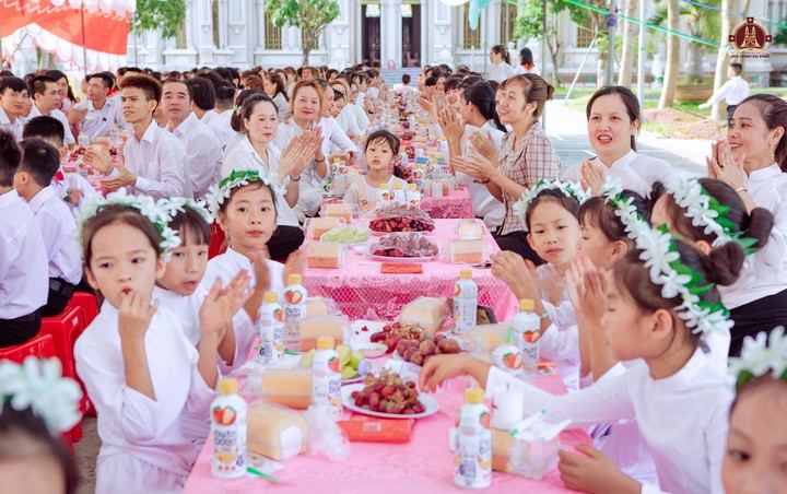 dai dong 124 em xung toi ruoc le lan dau 2023 15