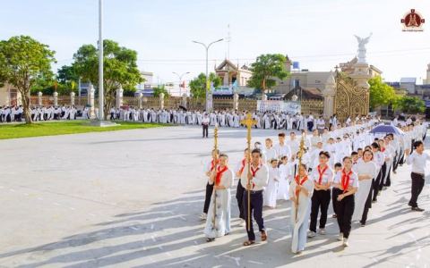 Đại Đồng: 124 thiếu nhi rước lễ lần đầu
