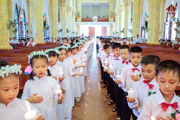dai dong 124 em xung toi ruoc le lan dau 2023 7