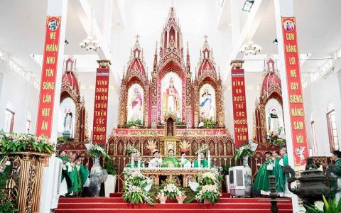 Giáo xứ Văn Giáo chầu Chúa Giêsu Thánh Thể