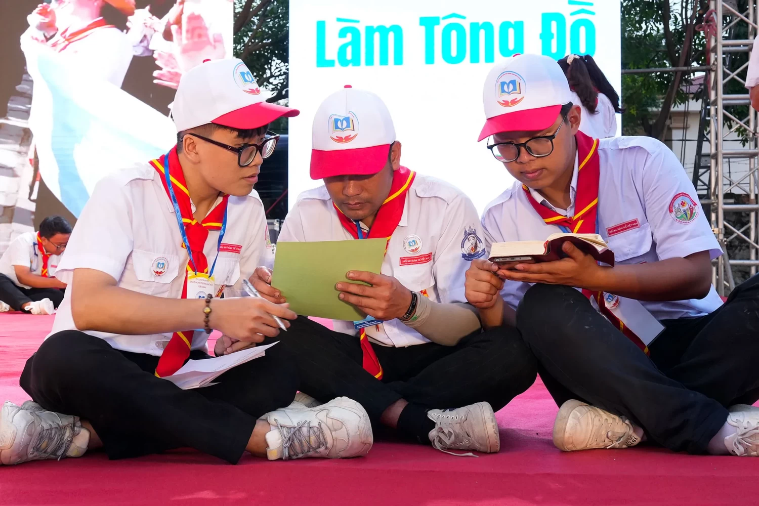 huynh truong giao tinh 33