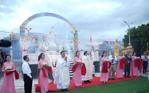 Du Hiếu khánh thành thánh đài Tử đạo