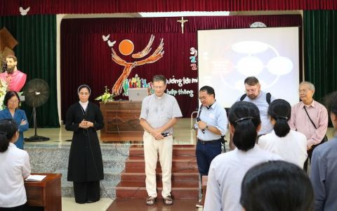 Niềm vui bất thình lình! 