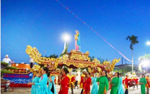 Diêm Điền mừng quan thầy và ra mắt Ban Hành giáo