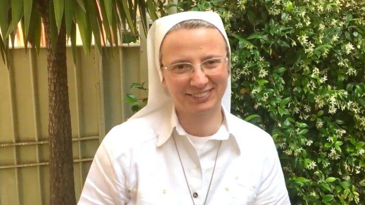 suor simona brambilla m c