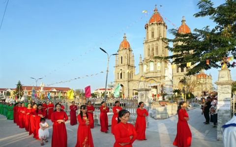 Giáo xứ An Đạo khai mạc ngày chầu lượt