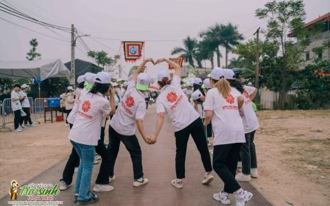 Hoa đã nở trên đất!