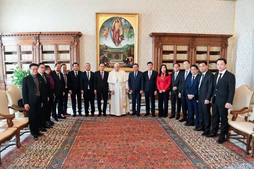 duc tong giam muc gallagher trao doi ve cuoc gap go cua duc thanh cha voi phai doan viet nam 2
