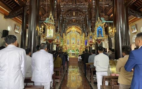 Giáo xứ Trùng Phương khánh thành nhà Mục vụ