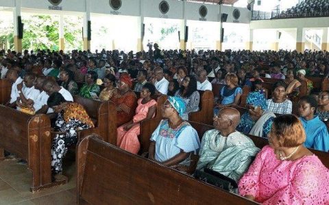 “Trong tuổi già, xin đừng bỏ con”