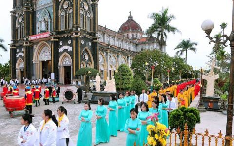 Lễ chính tiệc tuần chầu giáo xứ Quế Phương