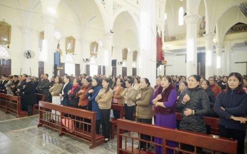 HĐMV giáo xứ hạt Bùi Chu tĩnh tâm
